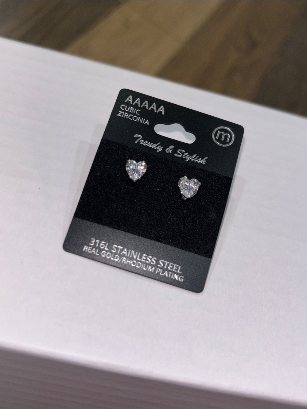 AAAaaa Heart Shaped Cubic Zirconia Stud Earrings - Clear